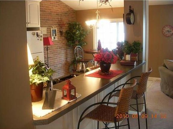 2nd image of 1809 Peace Rose Ln