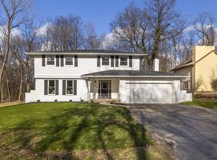 44 Forest Ridge Dr, Columbus, OH 43235