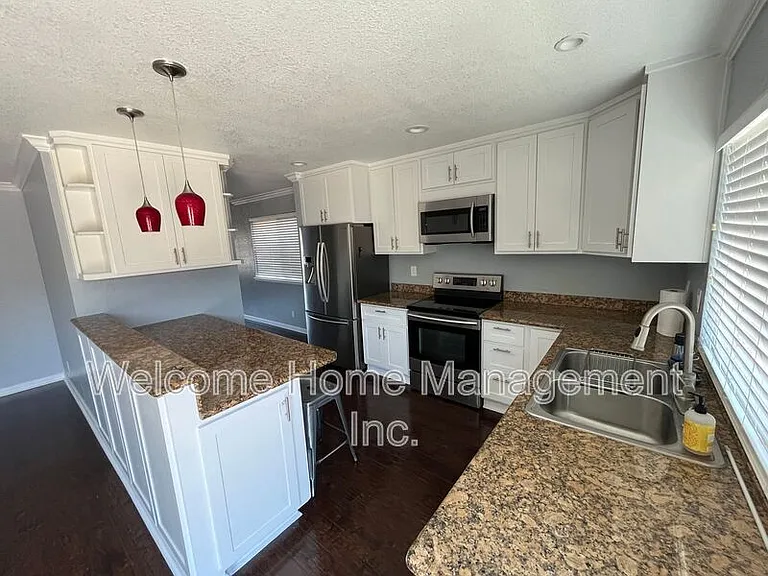 30726 Wainwright Ct — Photo 9