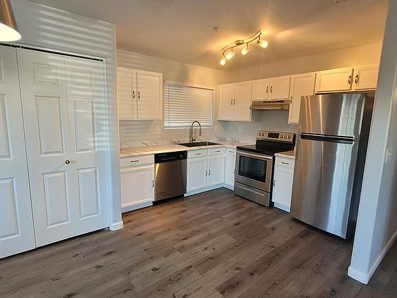 5th image of 1455 E Taylor St APT 1