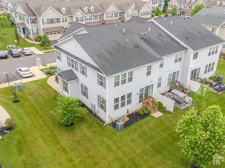 7 Jasmine Dr — Photo 45