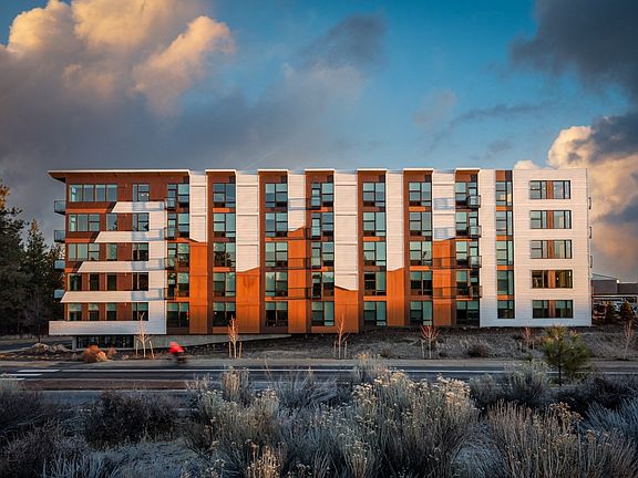 4th image of 1797 SW Chandler Ave #606