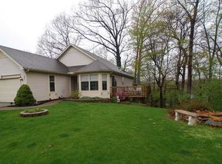 87 Muirwoods Ln, Rochester, NY 14622