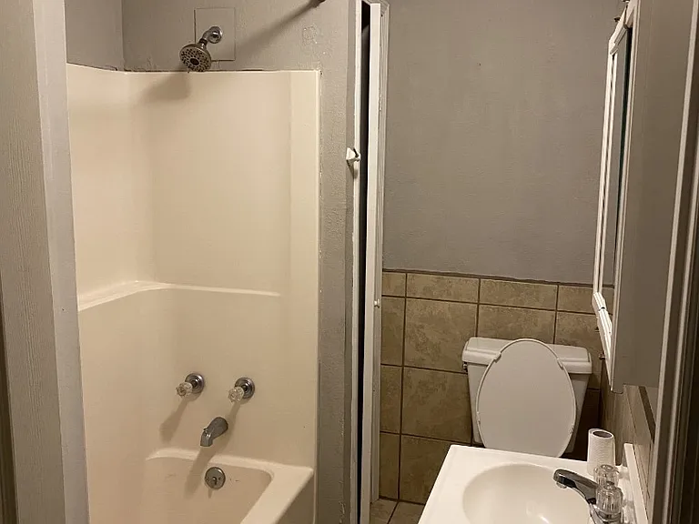 Unit Photo