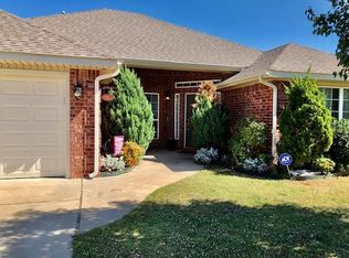 408 Stebbins Dr, Yukon, OK 73099