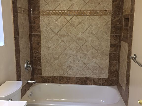 3rd image of 5949 Tampa Ave