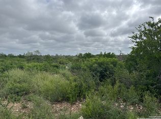 73 Rocky Hls, Uvalde, TX 78801