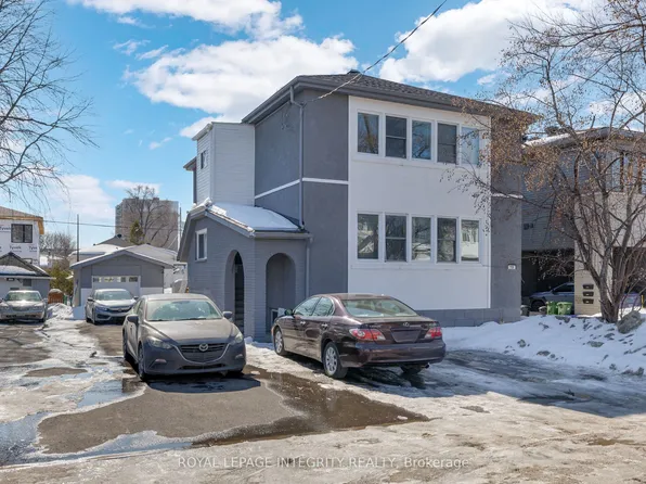 154 Columbus Ave, Ottawa, ON K1K 1R1
