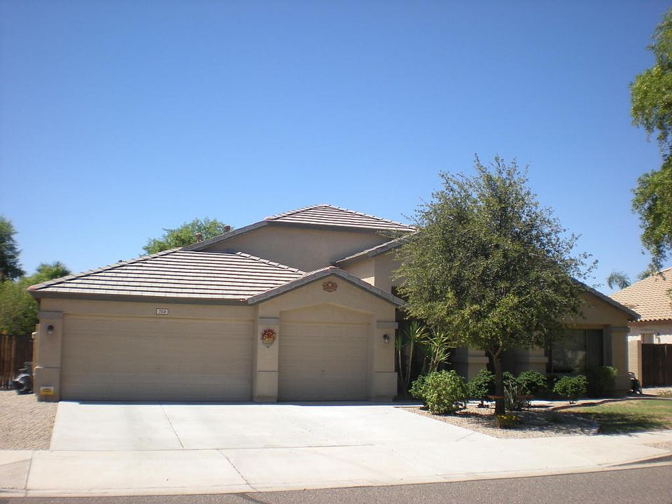 1st image of 750 N 164th Dr