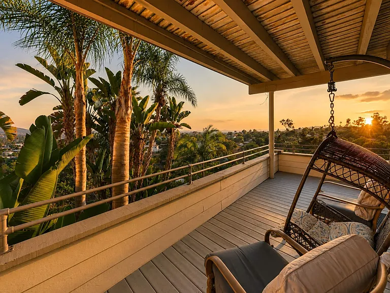 4350 Alta Mira Dr — Photo 24