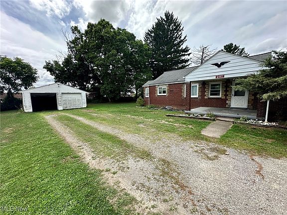 4th image of 291 Morrow Ln