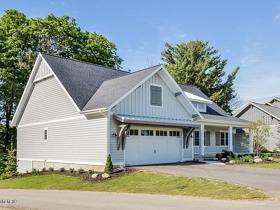 4th image of 558 Artisan Row Ct