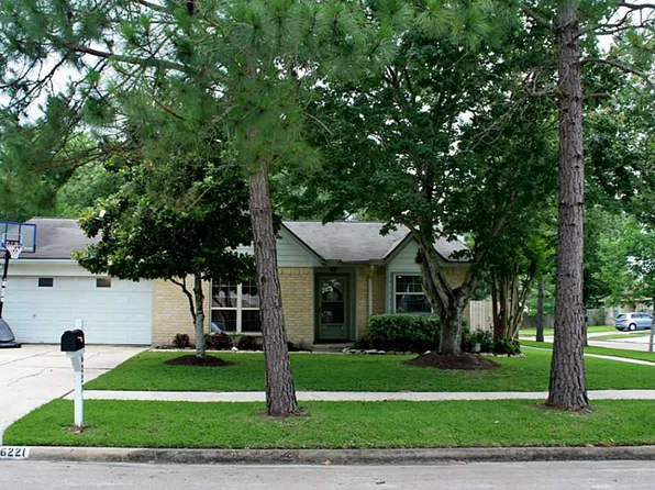 6221 Woodvale Dr, League City, TX 77573