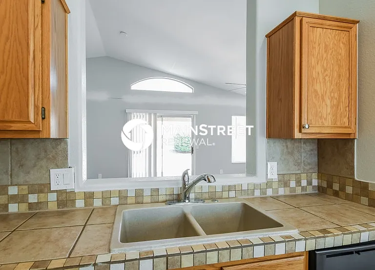 7472 W Crest Ln — Photo 12