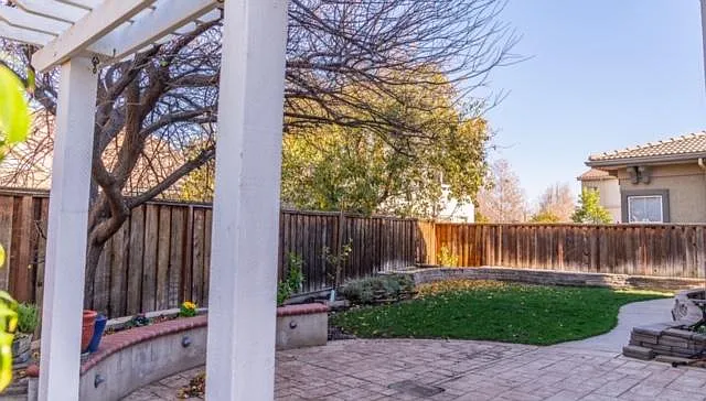 135 W Verano Ct — Photo 15