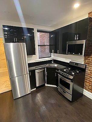 2nd image of 114 E 97th St APT 3R