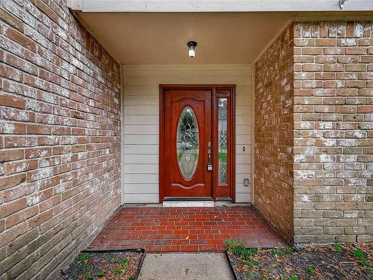 18111 Shireoak Dr — Photo 4