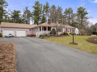 12 Harvard St, Halifax, MA 02338