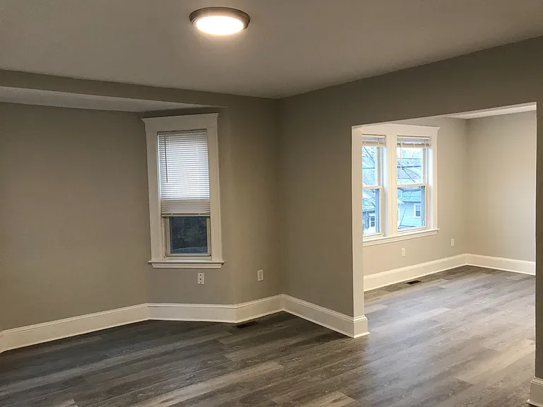 248 Pearl St — Photo 5
