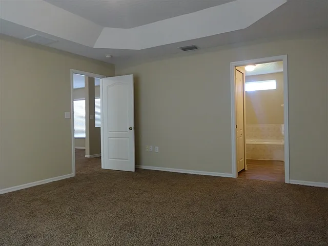 1323 Old Millpond Rd — Photo 10