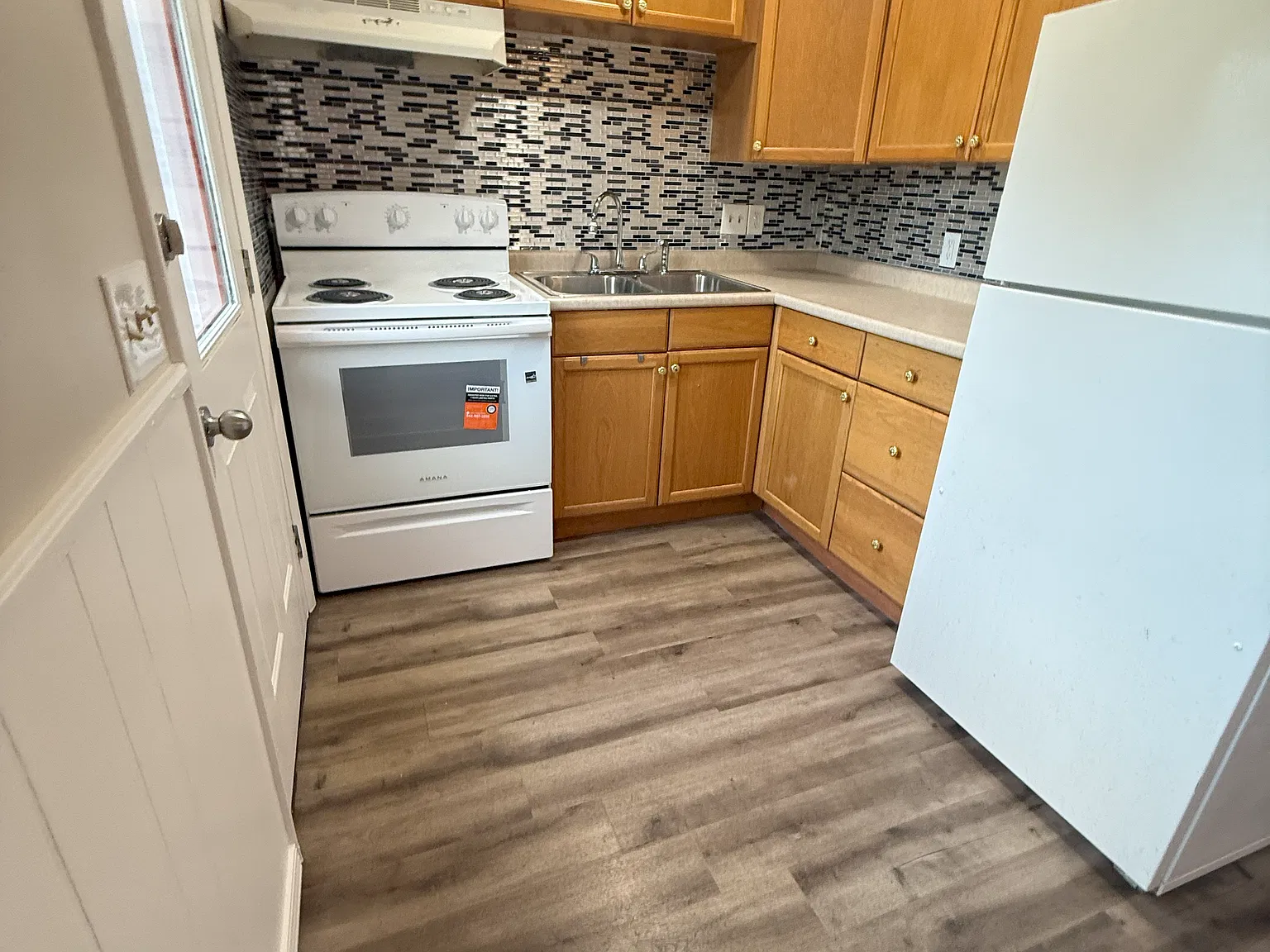 2 bed, 1.5 bath, 1100 sqft, $1,200 — Photo 1
