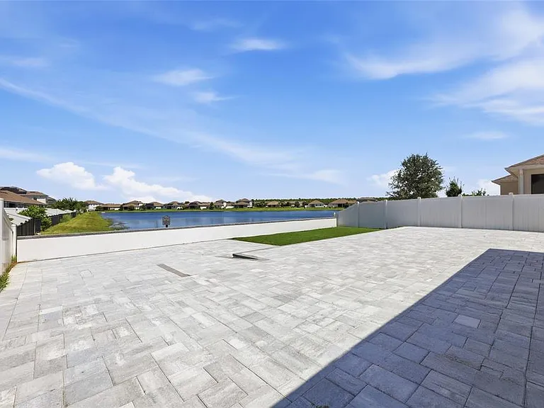 2252 Rush Bay Way — Photo 31