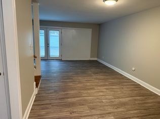 614 Chesnut St APT 4, Camden, SC 29020