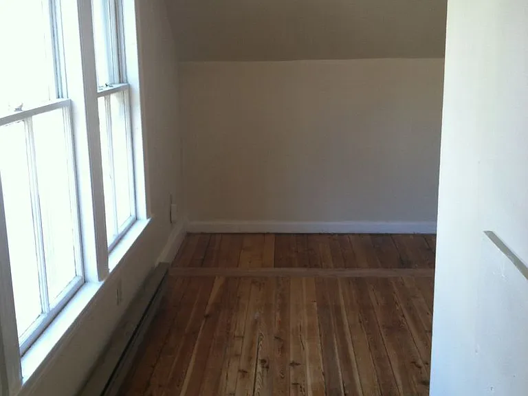 178 Brown St — Photo 6