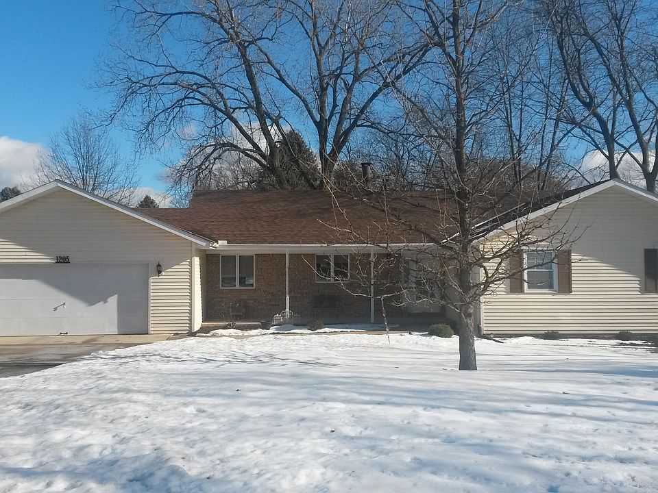 1st image of 1205 Blue Spruce Dr