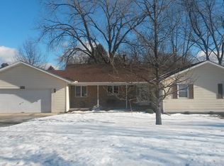 1205 Blue Spruce Dr, Princeton, IL 61356