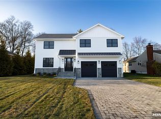 274 Cornwall Rd, Glen Rock, NJ 07452