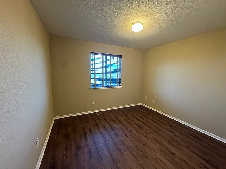 24623 E Hoover Pl — Photo 17