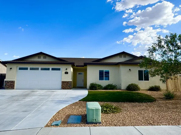 1038 NW Ocean Ave, Ridgecrest, CA 93555