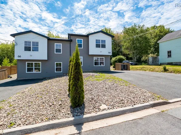66 Everette St, Dartmouth, NS B2W 1H2