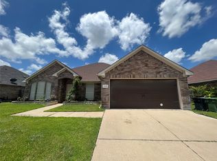 6018 Vancil Dr, Arlington, TX 76018