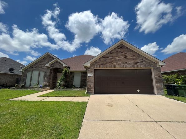 Home for Sale in Arlington TX