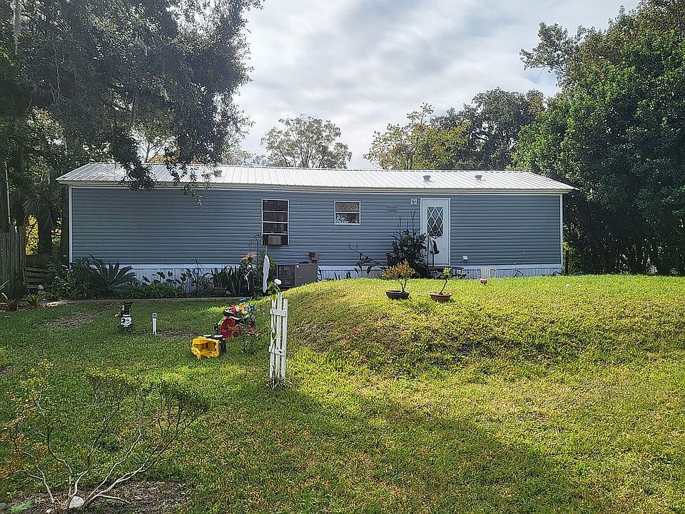 1st image of 203 Tarpon Blvd