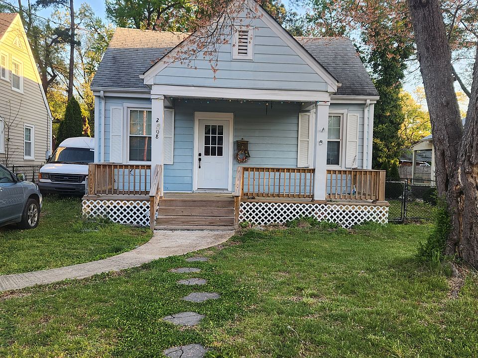 1st image of 2808 Kenwood Ave