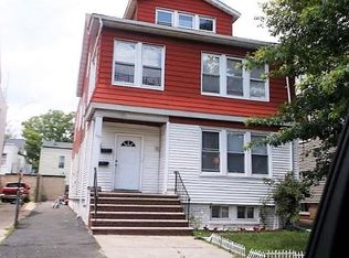 383-385 Leslie St, Newark, NJ 07112