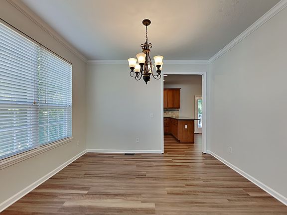 3rd image of 5131 Nicodemus Dr