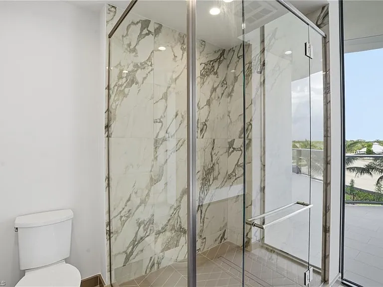 5100 Seagrass Blvd #201 — Photo 23