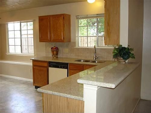 3rd image of 4418 Spoonbill Dr