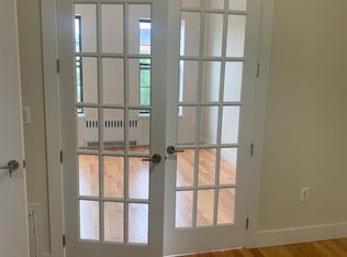 5537 Myrtle Ave, Ridgewood, NY 11385