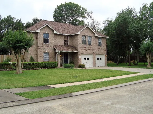 112 Thyme Trl, Lake Jackson, TX 77566