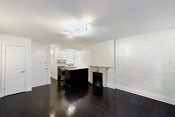 Rented by Aether Property Group | media 14