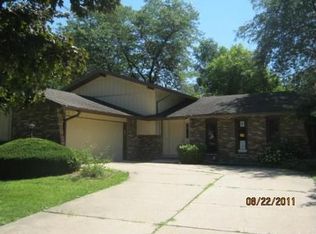 3218 Indianwood Ln, Joliet, IL 60431