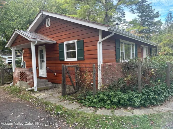 5 Evergreen Lane, Woodstock, NY 12498