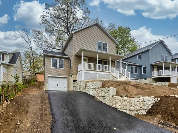 33 Brooks St, Springfield, MA 01109