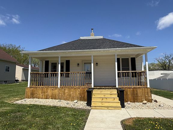 2nd image of 408 E 1st St