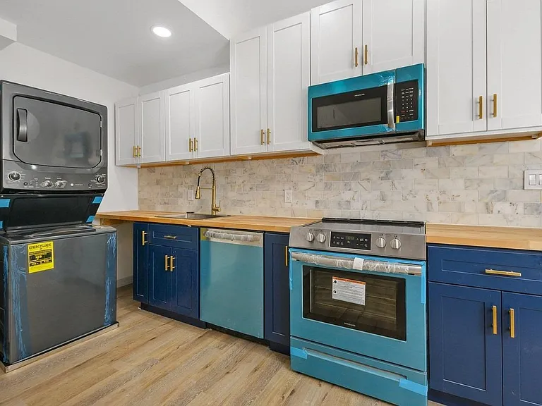2127 W Clifton Ave #2 — Photo 9